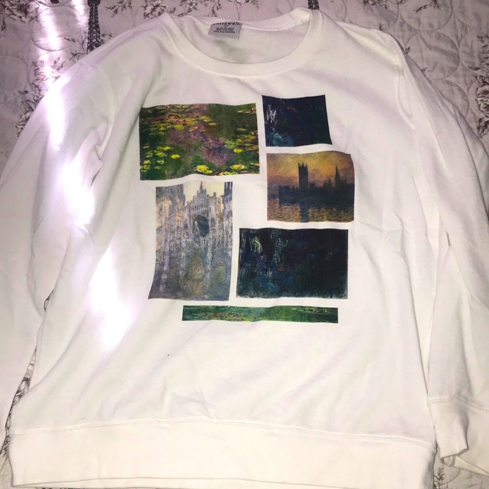 A white sweater size L
